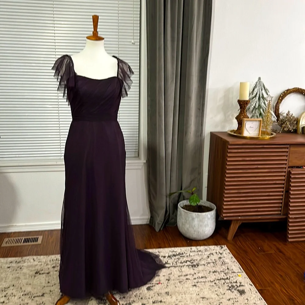 Purple dress, like new. - Picture 1 of 5